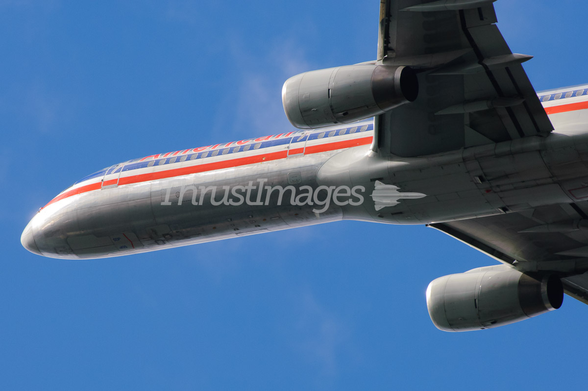 Boeing 757-223 N696AN / 5DP (cn 26976/627)